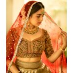 Srushti Dange Instagram - 🪔💫 Desinger by @nirali_design_house Makeup by @makeup_by_kez Hairdo by @banu_hairstylist_sareedrapist Photography by @camerasenthil Jewellery by @challani_jewellery Shoot organise by @rrajeshananda