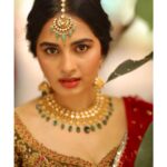 Srushti Dange Instagram - Let us light up lives with hopes and dreams. Happy Diwali 🪔✨💫 Designer -: @nirali_design_house Makeup 💄-: @makeup_by_kez Hairdo by @banu_hairstylist_sareedrapist Jewellery by @challani_jewellery Photography by @camerasenthil Shoot organized by @rrajeshananda