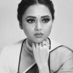 Tejasswi Prakash Instagram – Nazar var karun tu bagh zara, samor ubhi kon hi apsara 🙈
.
.
.

Outfit- @raw_mango
Jewellery- @blingvine
Footwear – @crimzonworld
Styled by – @sheefajgilani
Assisted by – @kashishsinhaa @styledbyastha 
Coordinated by – @niyoshi.jain 
📸 @visualaffairs_va 
Hair @hairbysharda