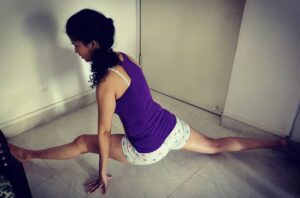 Tina Desai Instagram - Since Tony and the other Avengers look like they're in trouble, I thought it's time for me to step in and take over and restore order in the universe. 😂🤣😂🤣
So my first step towards that was to loosen my hamstrings which were mega tight and after 3 months of stretching, I've reached this far. A few weeks more and I should be able to do a full split!!! Can't wait to be able to achieve that and then share it with u guys!!!
Also, this is the "before" picture so it's meant to look shabby so the "after" picture can look spanking!!!
Happy Saturday, u guys!!!