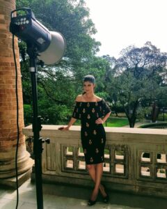 Tina Desai Instagram - The gorgeous Pinacoteca do Estado museum in Sao Paulo played host to interviews/promotions for the #sense8 #finale
Big thank you to:
Dress: @shivanandnarresh @perniaspopupshop  Makeup: @fernandissimo Hair: @ronimodest 
Special thanks to @sanyajain @devinadabholkar ❤️❤️❤️