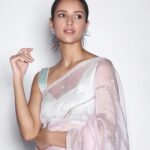 Tripti Dimri Instagram - Cotton candy love 💕 Saree - @raw_mango Jewellery- @curiocottagejewelery Styled by - @alliaalrufai with @shubhangini_gupta Make up - @makeupwali Hair - @hairbysurekhan Photographer- @amey_ghatge