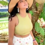 Tuhina Das Instagram - #Throwback to #vacaymode! #vacayoutfit #tuhinadas
