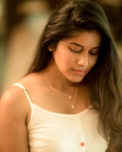 Aadhirai Soundarajan Thumbnail - 14.2K Likes - Top Liked Instagram Posts and Photos