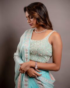 Aditi Shankar Instagram - Fight for your fairytale 🌈✨

Styled by: @dr.vinothinipandian
Photographed by📸 : @kiransaphotography 
Outfit👗: @bandananarulaofficial
MUAH💄: @vishalcharanmakeuphair @hairbyradhika 
Jewellery💎: @JCSjewelcreations