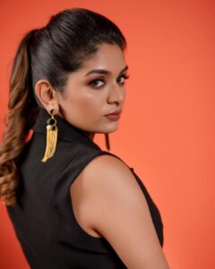 Aditi Shankar Instagram - Keep your heels high and standards higher ⚡️ 

Styled by: @dr.vinothinipandian
Photographed by📸 : @kiransaphotography 
MUAH💄: @artistrybyolivia @mani_stylist_
