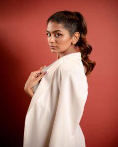 Aditi Shankar Instagram - Clearly, I couldn’t pick just one photo to post from this day 

#viruman promotions 

Styled by: @dr.vinothinipandian
Photographed by📸 : @kiransaphotography 
Outfit👗: @zara 
MUAH💄: @vishalcharanmakeuphair @hairbyradhika