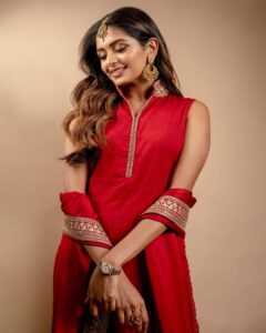 Aditi Shankar Instagram - Nothing beats a traditional look☀️

#viruman promotions 

Styled by: @dr.vinothinipandian
Photographed by📸 : @kiransaphotography 
Outfit👗: @rehanabasheerofficial
MUAH💄: @vishalcharanmakeuphair @hairbyradhika 
Jewellery💎: @JCSjewelcreations