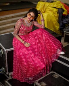 Aditi Shankar Instagram - Backstage Alaparai 🙌

(Sneakers under my lehenga😅 a total “me” thing)

Styled by: @dr.vinothinipandian
Photographed by📸 : @kiransaphotography 
Outfit👗: @nirali_design_house 
MUAH💄: @rachelstylesmith 
Jewellery💎: @jcsjewelcreations @sri_artiquess (bangles)