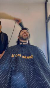 Aftab Shivdasani Instagram - ‘Love is in the hair.’ 💇🏻‍♂️