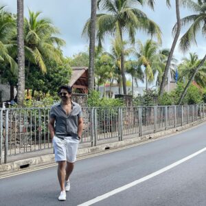 Aftab Shivdasani Instagram - ‘My definition of wealth? 
Freedom.’ 
🌴☀️