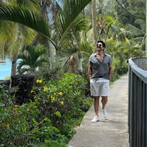 Aftab Shivdasani Instagram - ‘My definition of wealth? 
Freedom.’ 
🌴☀️