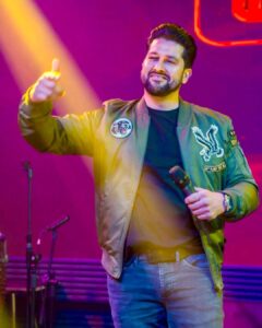 Aftab Shivdasani Instagram - ‘Creative people are the best kind of dangerous’. ⚡️💫
- Unknown. 
Thank you Dubai, you were great. 💥 🇦🇪 
#grateful