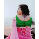 Amrutha Nair Instagram - 🥰 *Peace of mind is a beautiful gift,* which only we can give to ourselves just by expecting nothing from anyone. *💐.. Saree @bobbysbellissimo Pic @colorpadam_photography