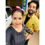 Amrutha Nair Instagram - ആശയദാരിദ്ര്യം ആണ്...അല്യോടാ..... ഓണ്ലൈൻ മഞ്ഞപ്പത്രങ്ങളോടാണ് ചോദ്യം🤦🏻‍♂️ നിങ്ങളെക്കൊണ്ടൊന്നും ഒരുമിച്ചുള്ള ഒരു ഫോട്ടോ പോലും പോസ്റ്റ് ചെയ്യാൻ കഴിയാത്ത അവസ്ഥ ആണല്ലോഡേയ്🤦🏻‍♂️.... എവിടുന്നേലും ഒരു ഫോട്ടോയും എടുത്തോണ്ട് വന്ന് വാരി മെഴുകുന്നതിന് ഒരു പരിധി വേണ്ടേ..... ജോലിയും കൂലിയും ഇല്ല എന്ന് കരുതി ആരെക്കുറിച്ചും എന്തും വാരി എഴുതാം എന്നാണോ?..... സ്വന്തം കയ്യിലിരിപ്പ് കൊണ്ട് വീട്ടിലിരിക്കുന്ന പാവം അച്ഛനെയും അമ്മയെയും തുമ്മിപ്പിക്കുന്നതിന് ഒരു കണക്കൊക്കെ വെക്കണം കേട്ടോ🙃 @noobin_johny Thiruvananthapuram, Kerala, India