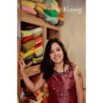 Amrutha Nair Instagram - കഥകളുറങ്ങുന്ന കണ്ണിൽ കനവുകൾ പൂക്കുന്ന നേരം കരിമഷിയോലും നിൻ നോക്കിൽ കവിതകൾ തീർക്കുന്നതാരോ.....❤ 👗 @evanshi_designs Thiruvananthapuram, Kerala, India