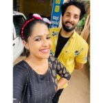 Amrutha Nair Instagram - ആശയദാരിദ്ര്യം ആണ്...അല്യോടാ..... ഓണ്ലൈൻ മഞ്ഞപ്പത്രങ്ങളോടാണ് ചോദ്യം🤦🏻‍♂️ നിങ്ങളെക്കൊണ്ടൊന്നും ഒരുമിച്ചുള്ള ഒരു ഫോട്ടോ പോലും പോസ്റ്റ് ചെയ്യാൻ കഴിയാത്ത അവസ്ഥ ആണല്ലോഡേയ്🤦🏻‍♂️.... എവിടുന്നേലും ഒരു ഫോട്ടോയും എടുത്തോണ്ട് വന്ന് വാരി മെഴുകുന്നതിന് ഒരു പരിധി വേണ്ടേ..... ജോലിയും കൂലിയും ഇല്ല എന്ന് കരുതി ആരെക്കുറിച്ചും എന്തും വാരി എഴുതാം എന്നാണോ?..... സ്വന്തം കയ്യിലിരിപ്പ് കൊണ്ട് വീട്ടിലിരിക്കുന്ന പാവം അച്ഛനെയും അമ്മയെയും തുമ്മിപ്പിക്കുന്നതിന് ഒരു കണക്കൊക്കെ വെക്കണം കേട്ടോ🙃 @noobin_johny Thiruvananthapuram, Kerala, India