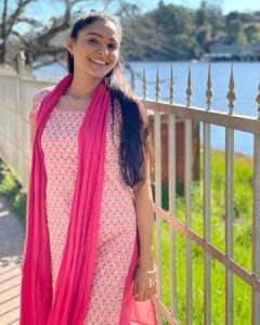 Andrea Jeremiah Instagram - Being Madhi 🌸🌸🌸 

Our little film with a lot of ❤️❤️❤️

#anelmelapanithuli now streaming on @sonylivindia ! 

#grassrootfilmcompany #vetrimaaran 

@theofficialb4u @divomusicofficial @rkaiseranand @r.velraj.isc @musicsanthosh @aadhavkannadhasan 

My personal team 🙏🏻
Stylist @amritha.ram 
MUH @altafmammoo @sharmilahairstylist