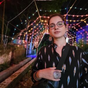 Angana Roy Instagram - Here's a picture of light emanating from the back of my head. And a series of other pictures where I stole @ayan.bhattacharjee_ 's new co-ord set designed by @elizabhowmik .

Haha.😎

#fridaymood #friday #ootn #evening #october #coordset #blacklove #designerwear #nightsky #durgapuja2022 #igtravel #taki #ethnicwear #ethnicjewellery #hairstyles #roadslikethese #lights #fairylights #lovefromA