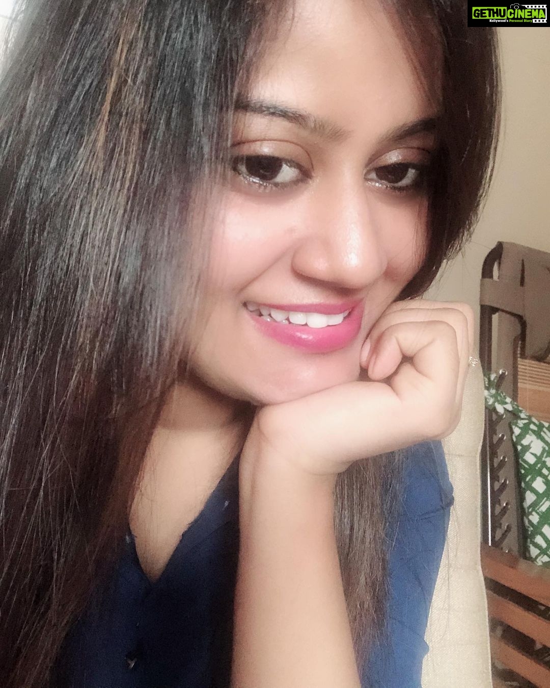 Actress Ansiba Hassan HD Photos and Wallpapers November 2022 - Gethu Cinema