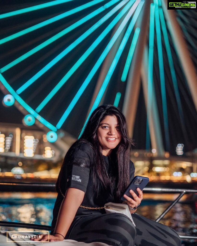 Aparna Balamurali Instagram - Glimpse of Luxury with wholesome Smile. #yacht #aparnabalamurali #dubai #luxurylifestyle - - 📸 @mr.viee - - - - - #aparna #sooraraipottru #actorslife #actress #kollywood #tamilcinema #tamilactress #tollywood #dubaitravel #tourism #travelphotography #yachts #luxuryyacht #kaatupayale #dhee Dubai, United Arab Emirates