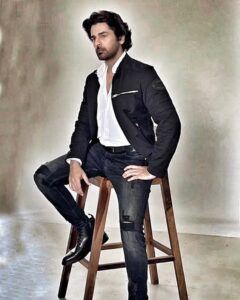 Arjan Bajwa Instagram - look ahead & prepare , Not look back & regret …
.
..
.
.
.
.
.
.
.
.
.
.
.
.
.
.
.
#instagood #instagram #insta #instafashion #instapic #mood #sunlight #potrait #bollywood #bollywoodstyle #bollywoodactor #fitness #fitnessmotivation #fitnessaddict #casio #casiogshock #diesel #mondaymotivation #monday #mondaymood #mondayvibes #actorslife