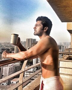 Arjan Bajwa Instagram - “The only kind of sunsets that I don’t like are the ones that I missed.” .
.
.
.
#SunsetDiaries #SunsetLover #men #mensfashion #menstyle #menshair #instadaily #instagood #instagram #instalike #fitness #fitnessmotivation #fitnessjourney #bollywoodmemes #instantbollywood
