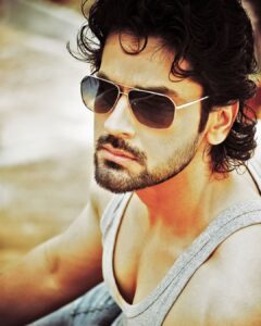 Arjan Bajwa Instagram - Fear kills more dreams than failure ever will …

One of my earlier pictures (circa2011) 
#throwback #throwbackthursday 
.
.
.
.
.
.
.
.
.
.
.
#instagood #instagram #instalike #instafashion #instamood #mensfashion #mens #menswear #menshairstyle #mensphysique #mensstyle #bollywood #bollywoodactor #actorslife #sunglasses #retro #vintagefashion #longhair #hairstyles #tbt #tbt❤️