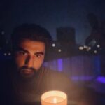 Arjun Kapoor Instagram - The darkest nights produce the brightest stars. Together, we shall overcome !!! #9MinutesForIndia.