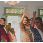 Arushi Sharma Instagram - •Rhythm•Power•Beauty•Delicacy•Kathak Thank you Renu ma'am @renu_sharma_kathak_ for being the perfect Guru. The time spent learning with you has been the most fulfilling time. Everyday has been beautiful. Thanks for being an inspiration to me & so many others. Hope to make you proud:)
