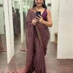 Arya Instagram – Saree obsession is for REAL 😮🥶❤️

Draped in @kanchivaram.in 😍

#sareelovers #obsessed #sareestyle #draped #sixyardsofbeauty #fashionista #trends #makeup #dressup #loveforfashion #aryabadai