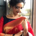 Ashika Ranganath Instagram – I’m confused 🤷‍♀️ which is your favourite? 😍
Launched  @thejewelleryshow jewellery expo in nammatumakuru❤️ Saree gifted by  @yadunandanfashions ❤️ Earrings by @studiobluefashions ❤️