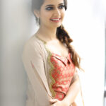 Ashika Ranganath Instagram - Recent photoshoot for @shachinaheggar 👗n @photographer_ajay 📸 Make up : @makeupdiaries_by_ashwini Hair : @glamup_by_shrutibadami Assisted by : #Rakesh Studio : @studiofibonaccii