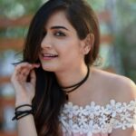 Ashika Ranganath Instagram - Go peachy.. 😻 PC: @shreyas.j.shankar MUA: @shreeyapawar Assisted by: @jdpictures_official