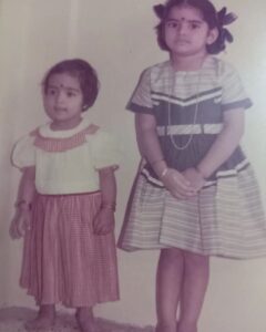 Deepa venkat Instagram - A time when 'enaku chinnadha pona frock' didn't fit you! 
When our biggest worry was 'yaaroda dosai innum moru-moru nu iruku'😅 
and greatest happiness was in blowing soap bubbles:)) 
I know I can't turn back the clock:) 
I miss being with you @cuteescorp Meenu! So much, so much.. 
Cheers to all the shopping, fighting, seeing each other through thick and thin, maternity, and so much more! 

Here's wishing you a fabulous birthday darling😍🥳🥳🥳 
Tight tight hugs!