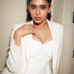 Dushara Vijayan Instagram - #natchathiramnagargiradu promotions ✨🤍 . . . Shot by : @shivamguptaphotography Stylist: @archamehta @smriti.schauhan Assisted by: @stylespeaksbyhoney_ Makeup artist : @missblender Hairstylist : @deepalid10
