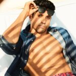 Farhan Akhtar Instagram - Here’s looking at you. 😎@mansworldindia #february Image @abheetgidwani Art direction @tanvi_joel Fashion Editor @neelangana Make up @swapnil_pathare Hair @humera_shaikh19 for @bbluntindia @calvinklein