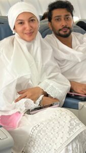 Gauahar Khan Instagram - Alhamdulillah ! Thank you Allah for all the abundance .

All arrangements by @alkhalidtours ! The best Hotel stay at @lmmakkah ! #presedidentialsuite #umrah #lemeridianmakkah 

@khalidkherada u are amazing at arrangements. Everyone pays for service but the details u keep in mind to plan ones Umrah is just brilliant. Best tours n travels pacakage for Umrah ! ❤️🤲🏻🌸 #reel