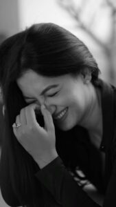 Gauahar Khan Instagram - Sabse pehle khud se pyaar karo ! ❤️ 

📸: @dieppj 

#selflove #reelitfeelit #merijaan #trendingsongs #blacknwhite