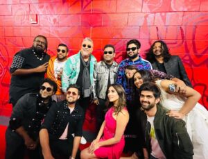 Haricharan Instagram - DreamTeam 🔥🔥🎉🎉🎈😍 #Tourlife 

Shows left on the tour 
Aug 18th - Columbus 
Aug 19th - Detroit 
Aug 20th - Chicago 
Aug 21st - Minneapolis 
Aug 24th - SouthHaven 
Aug 26th - Boston 
Aug 28th - Toronto 

Get your tickets on 

www.Arrahman.com 

#Allaccesstour @btosproductions #Haricharan