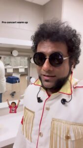 Haricharan Instagram - Going through some Swaram patterns in Raag Yaman before the concert