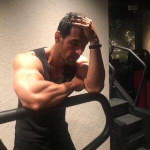 John Abraham Instagram - I’m smiling inside :) #postworkout #goodpain