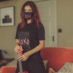 Karishma Sharma Instagram - Yes boii 🥺🤪 I definitely think we can do with some hugs and kisses right now. You bring flowers, I’ll play some tunes 😍💕 Twinning with @edwestwick Mask by @vouvrayofficial 📸 @aishwaryaa_nayak_photography