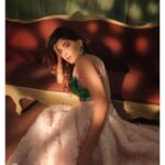 Karishma Sharma Instagram - Remember you’re the one who can fill the world with sunshine ☀️ . Shot by @rahuljhangiani For @exhibitmagazine Styled by @simran_kabra Makeup by @nisha.karna Hair by @bhagya.vaid Outfit by @papadontpreachbyshubhika Delhi, India