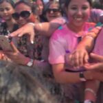 Karishma Sharma Instagram - Happy Holi Everyone 🤗🤗 Thank you Kolkatta for all the Loveee. ❤️❤️ Kolkata
