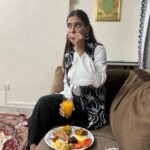 Karishma Sharma Instagram - Kids are blessing and I know a lot of you might not agree with me but I’m always so amused by their questions and their ability to think outside the box with a sense of not being judged. Being a child and being around them gives a sense of freedom. Had an amazing iftari at my friend. 💚🙌🏻🙏🤲🏻
