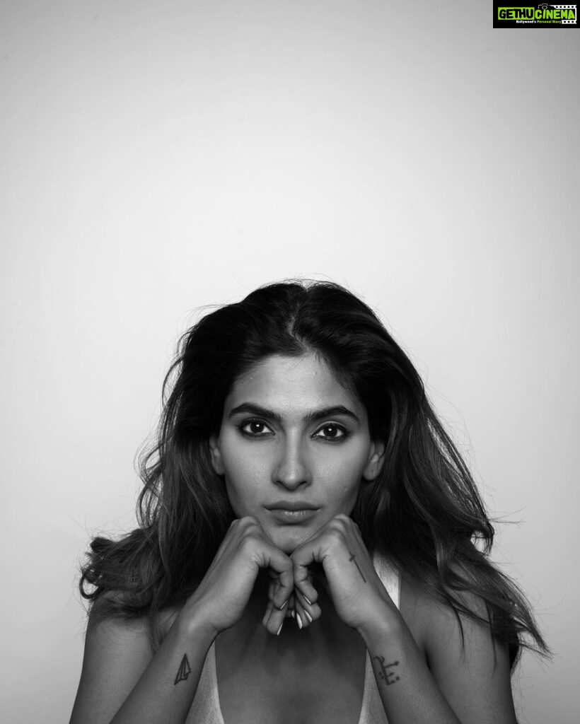 Actress Karishma Sharma Hd Photos And Wallpapers January 2021 - Gethu 