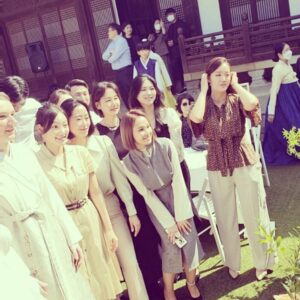 Karthika Nair Instagram - 🇰🇷❤🇬🇧

The best wedding ever!
 Soo proud to be a part of this special couples journey from college life to married life...

Love you  @___jamie.l my Seoul sista!