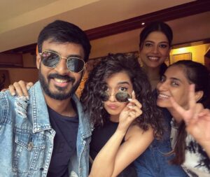 Leon James Instagram - All smiles with this firecracker of a team 💥
Thanks to everyone for the incredible response to the film and the music!
#oridevuda ❤️‍🔥 @ashwath_marimuthu @vishwaksens @mipalkarofficial @asha.bhat @dileshashafa