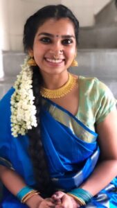M.M. Manasi Instagram - Brother's wedding calls for madisaar maami♥️

#Madisaar #weddings #sareelove #sareesofinstagram #sareestagram #traditional #9yards #saree #bullakku #Reels #ReelItFeelIt #reelsvideo